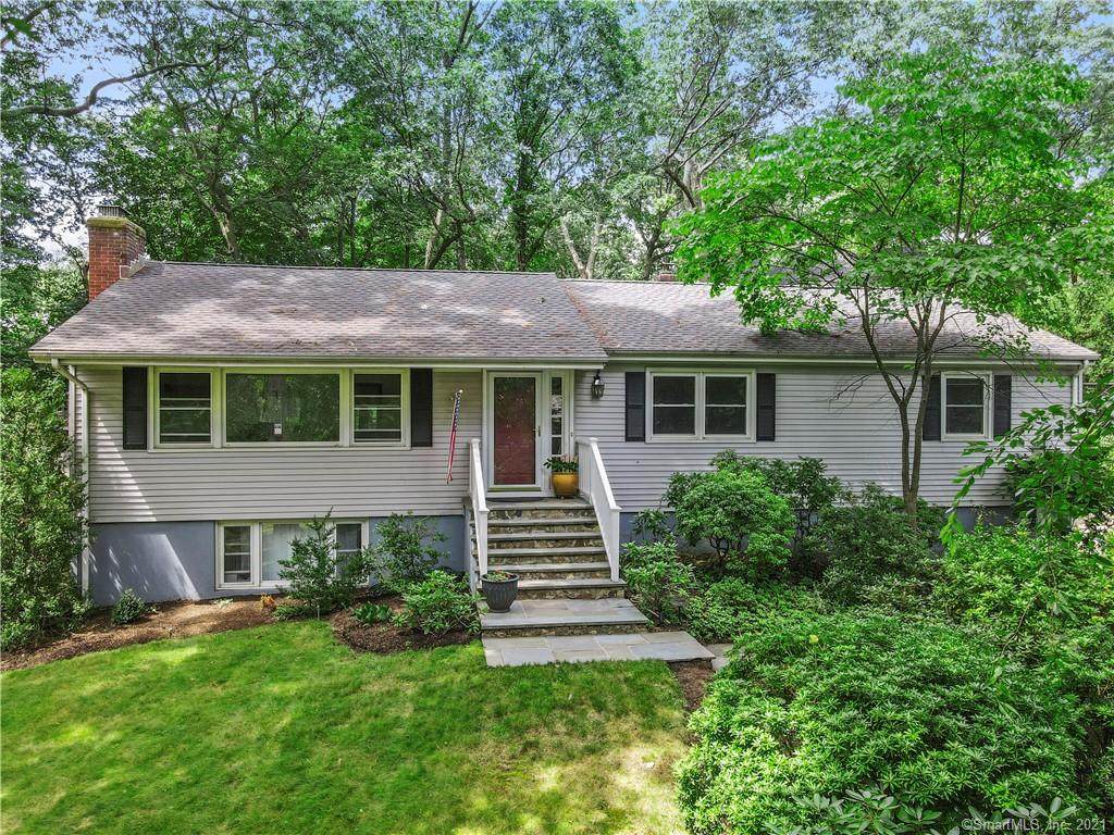 16 Vanderbilt Avenue - Photo 1