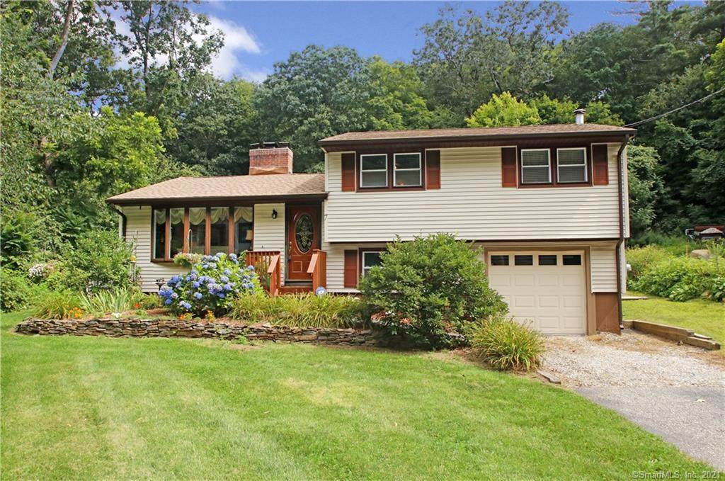 7 Cullens Hill Road - Photo 1
