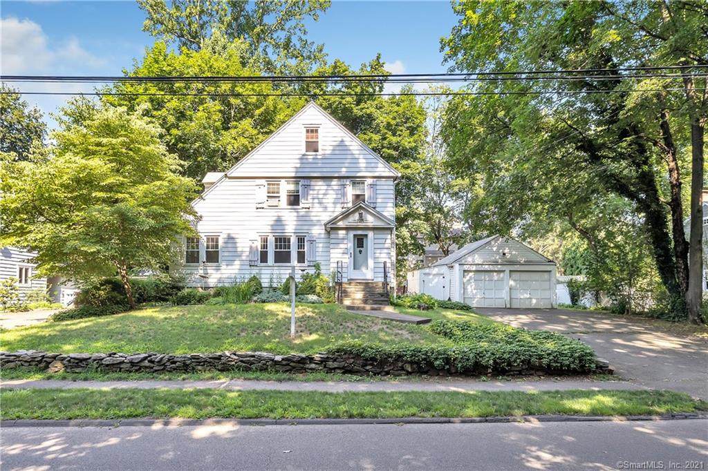 1074 Valley Road - Photo 1