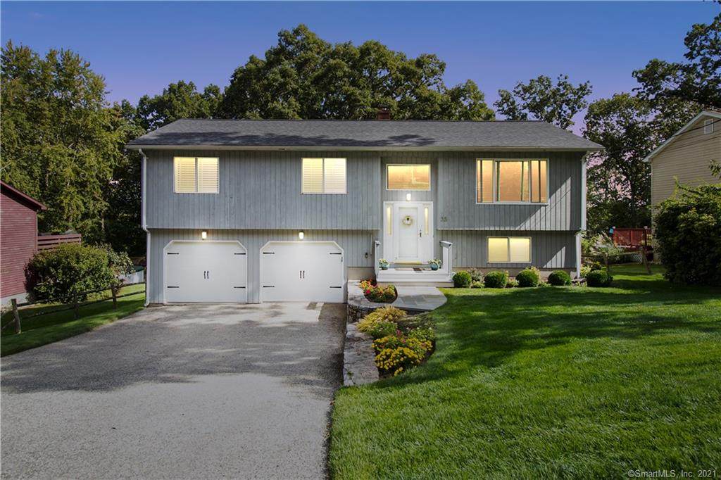 35 Bruce Drive - Photo 1