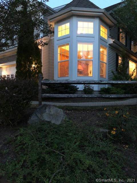 20 Ridgewood Drive - Photo 1