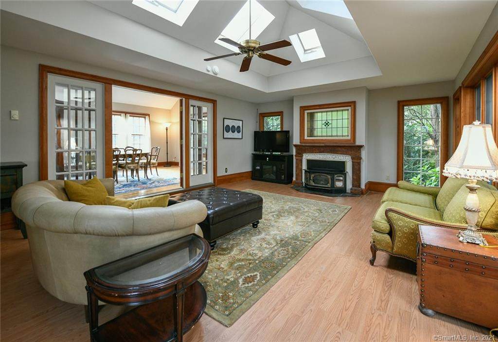 365 Maple Avenue - Photo 1