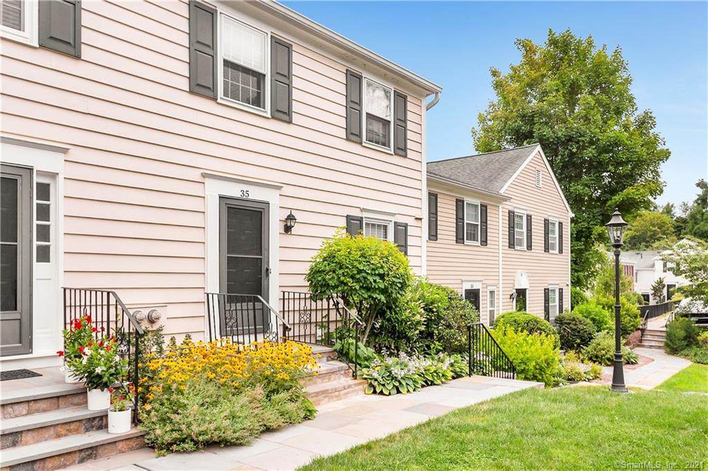 35 Greenwich Hills Drive - Photo 1