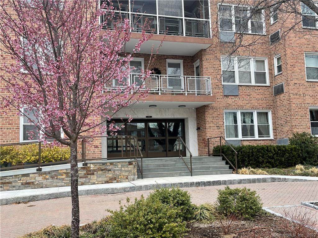 5 Putnam Hill - Photo 1