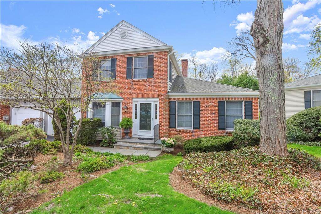 52 Lakeview Avenue - Photo 1