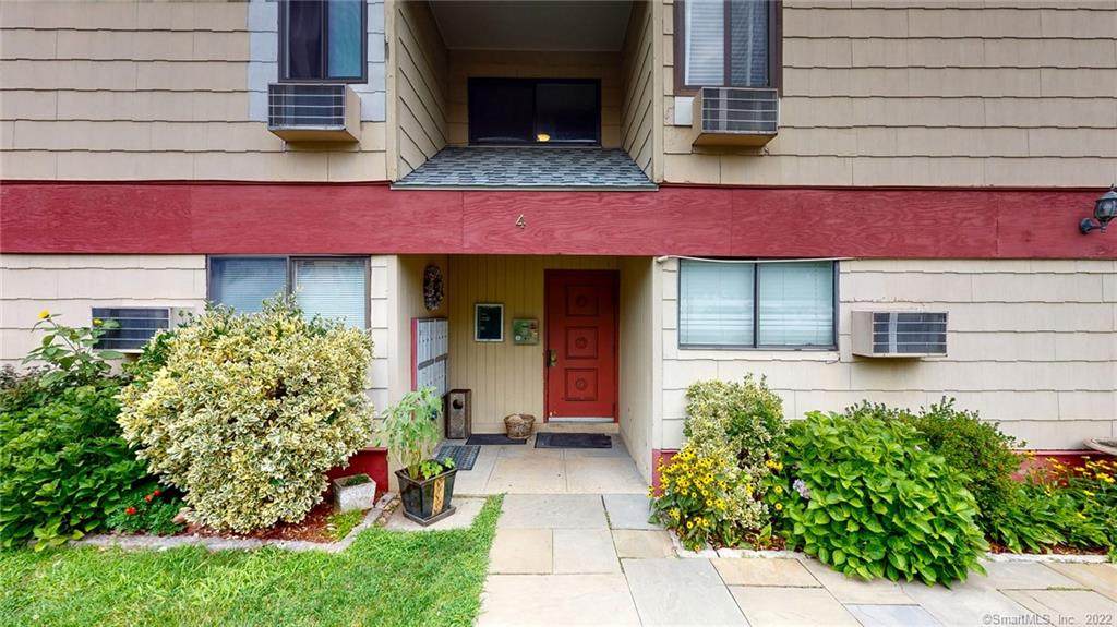 4 Glenwood Avenue - Photo 1