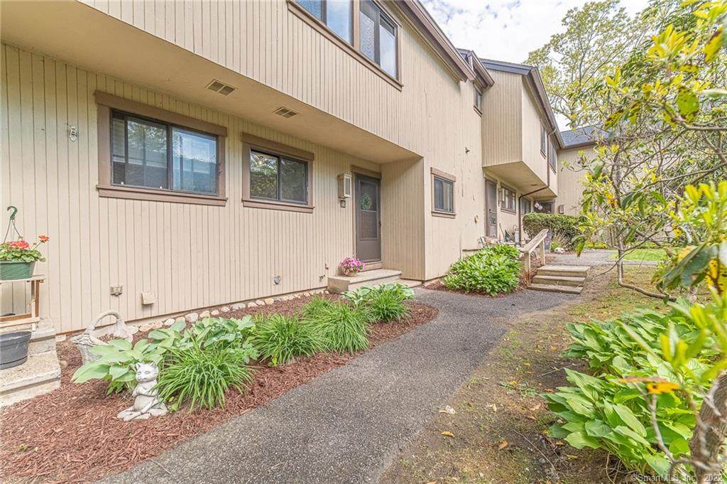 2 Upper Commons - Photo 1