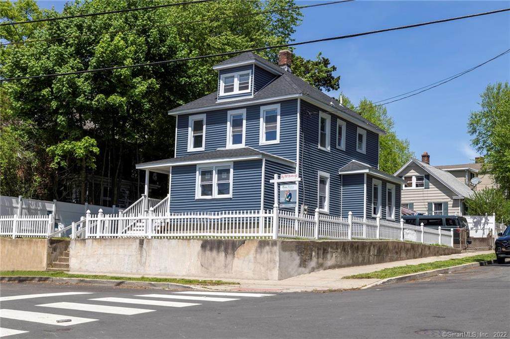 42 Lincoln Avenue - Photo 1