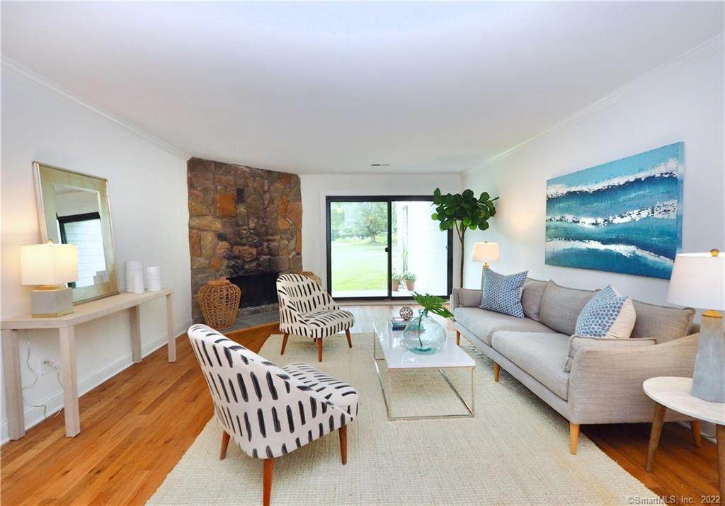 141 Rowayton Woods Drive - Photo 1