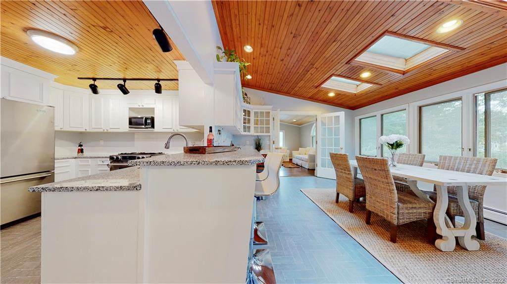 32 Robinwood Road - Photo 1