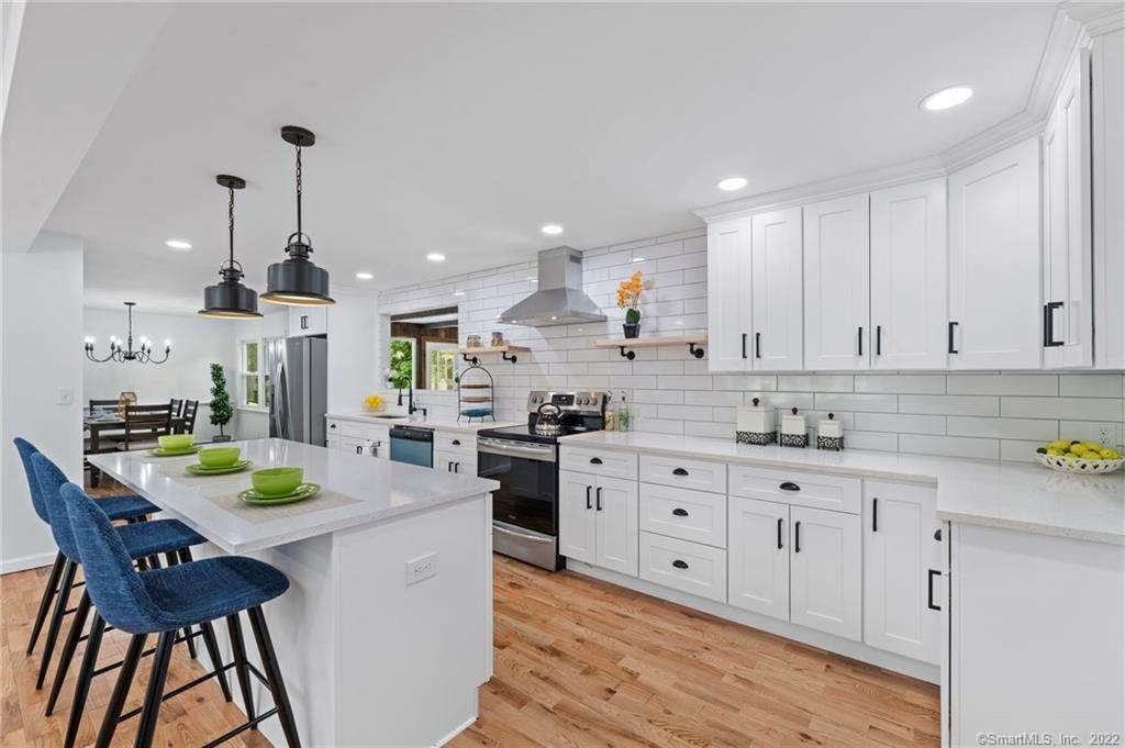 33 Imperial Drive - Photo 1