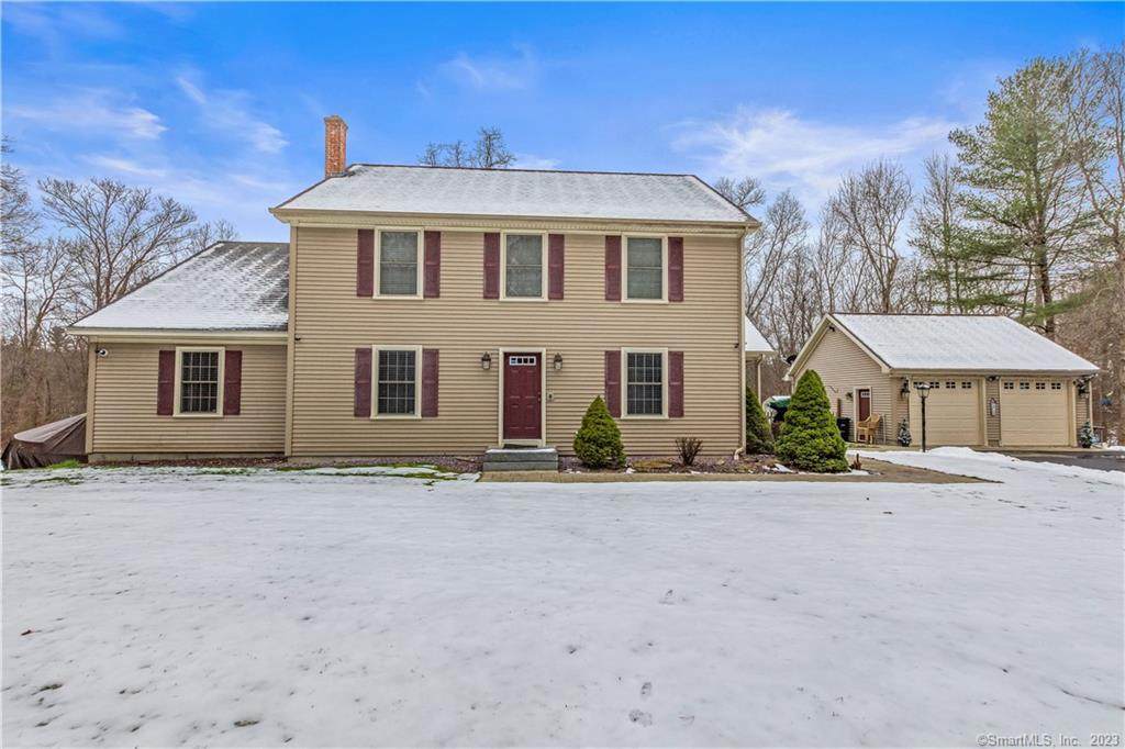 27 Red Oak Drive - Photo 1