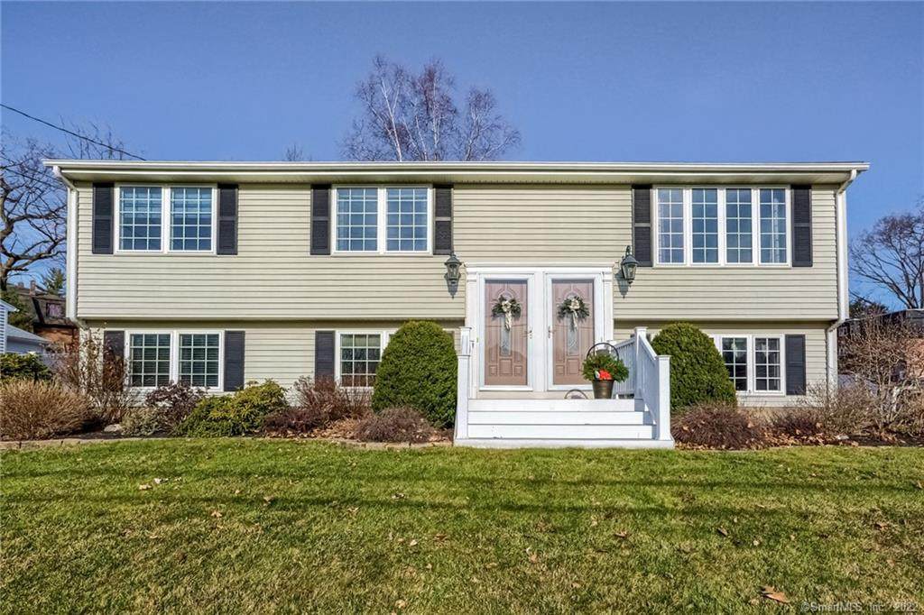 71 Maxwell Drive - Photo 1