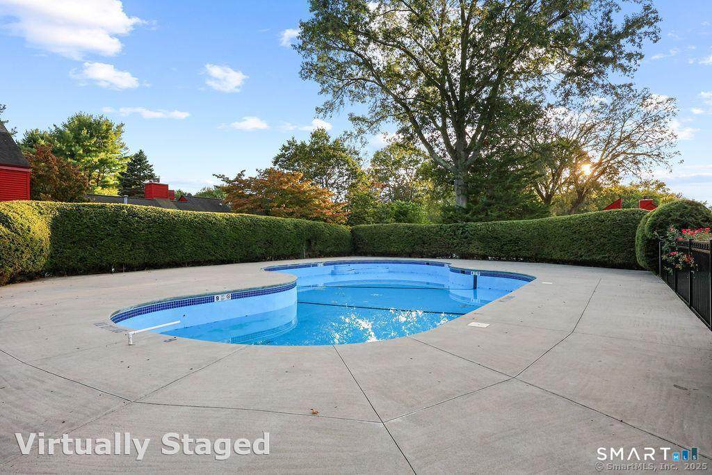 74 Hollister Way - Photo 1