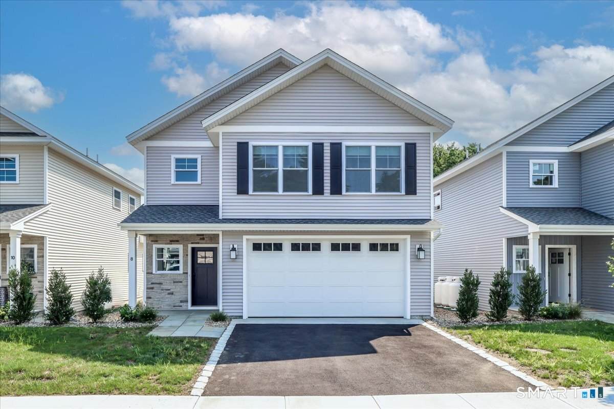8 Fieldstone Court - Photo 1
