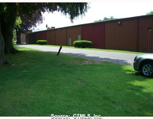 346 Quinnipiac - Photo 1