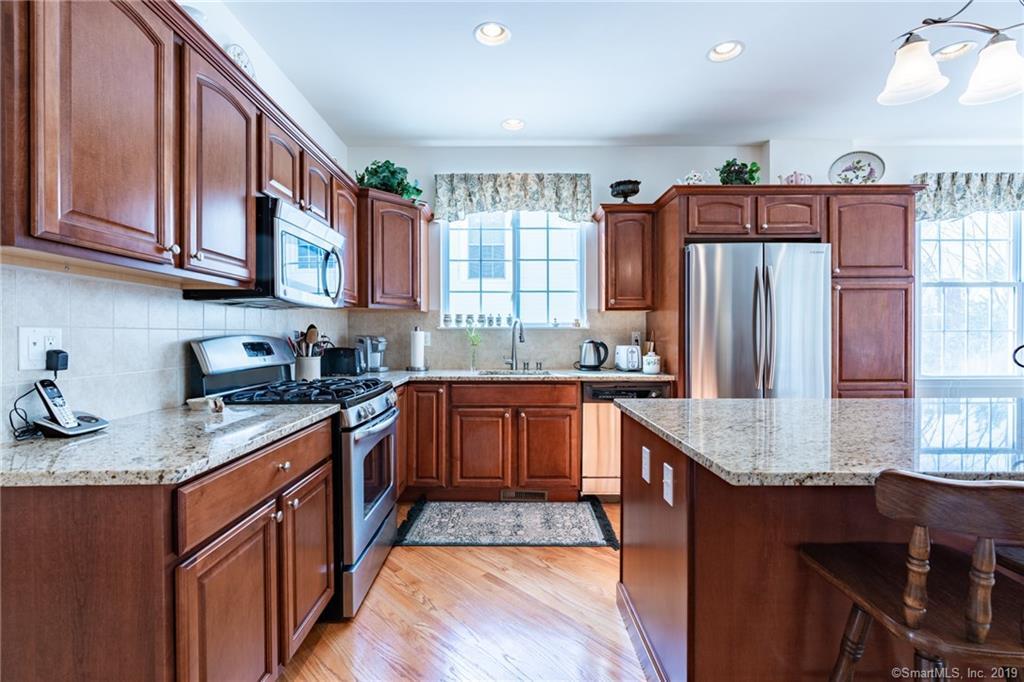 10 Dogwood Lane - Photo 1