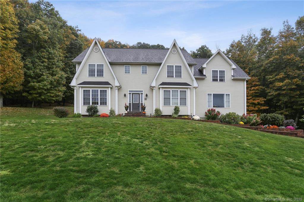 4 Echo Valley Road - Photo 1