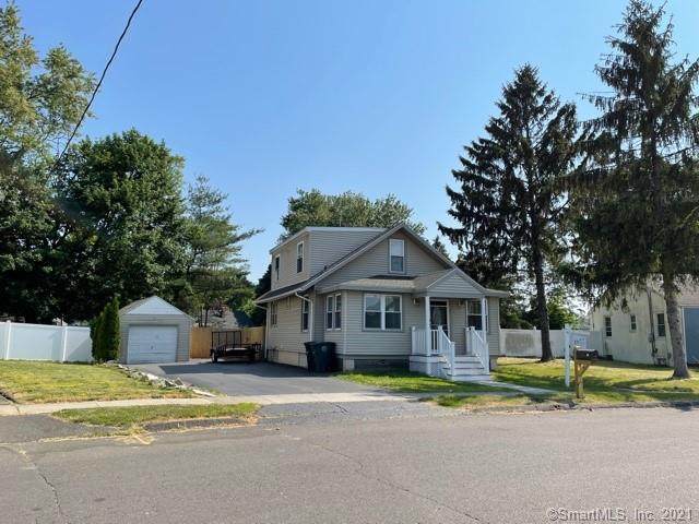32 Twin Oaks Terrace - Photo 1