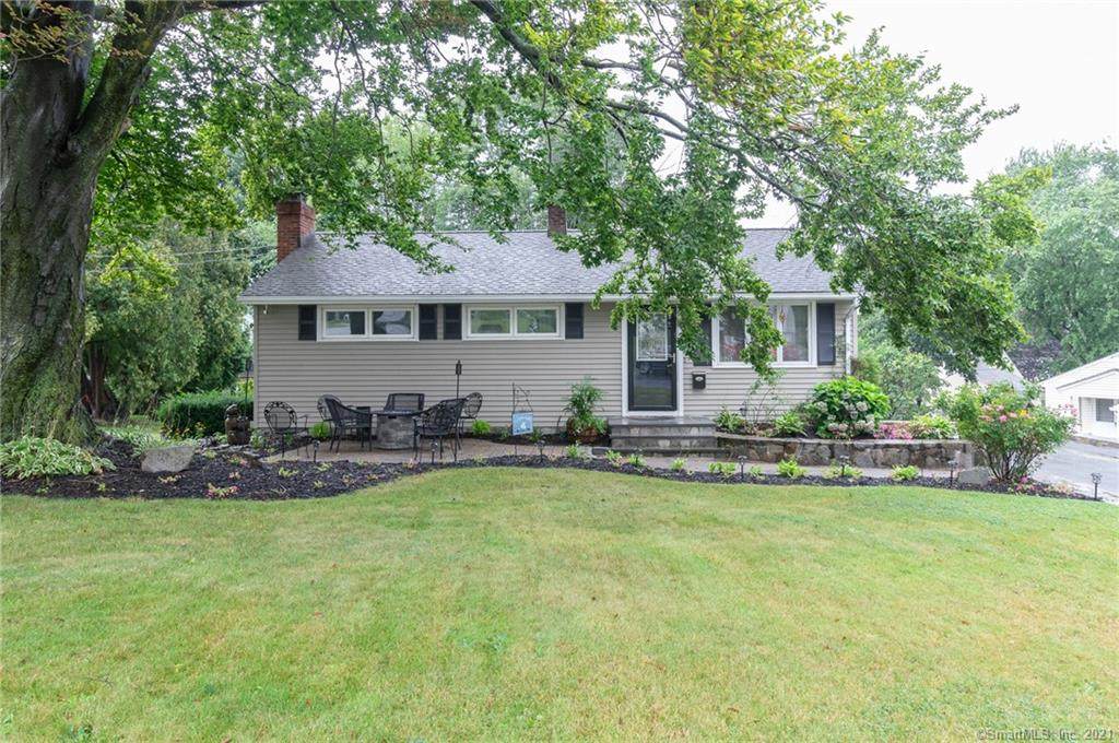 219 Lawncrest Drive - Photo 1