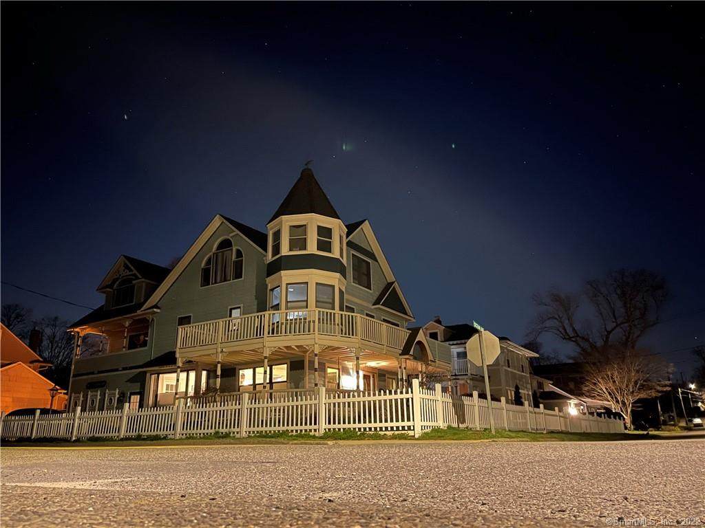 2 Ocean Avenue - Photo 1