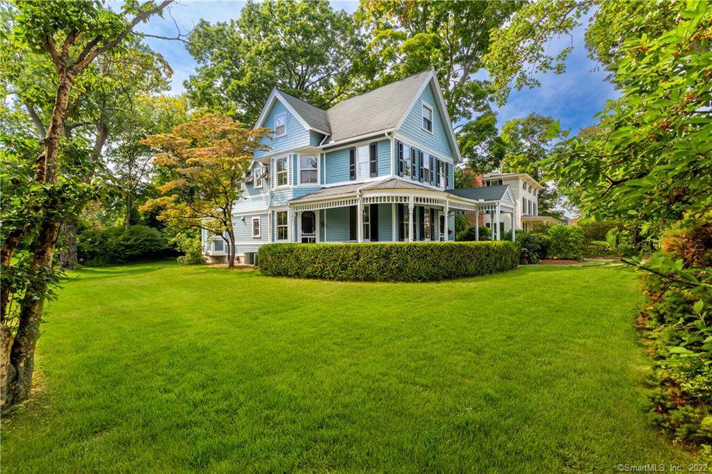 33 Spruce Street - Photo 1
