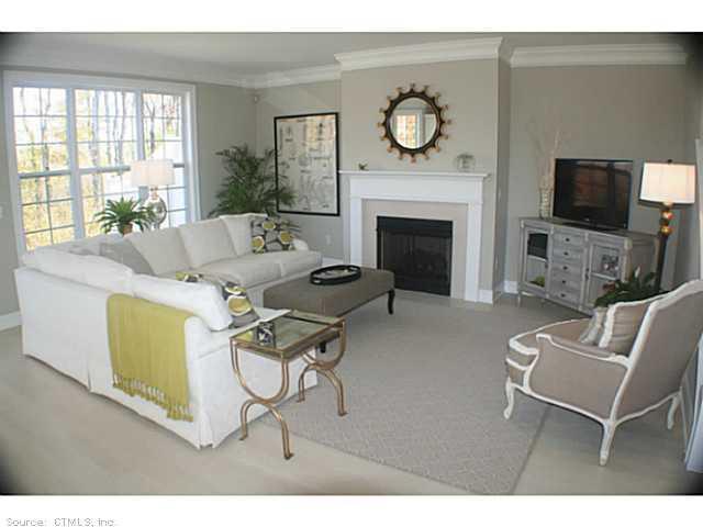 395 Hunters Drive - Photo 1