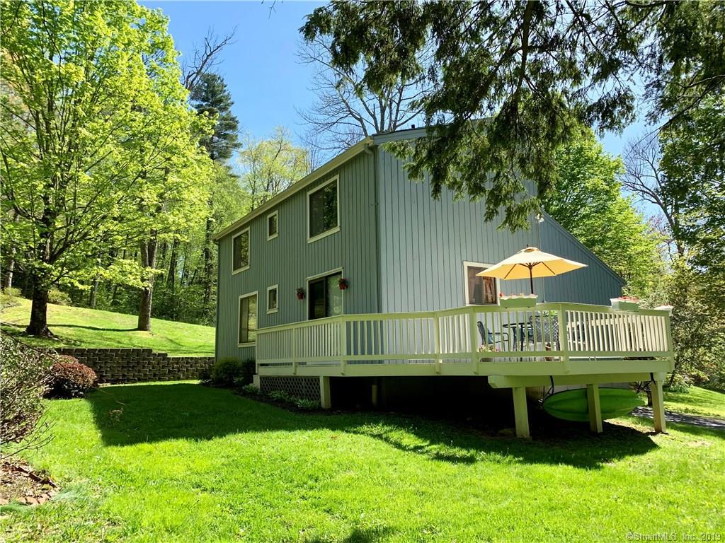 16 Robin Drive - Photo 1