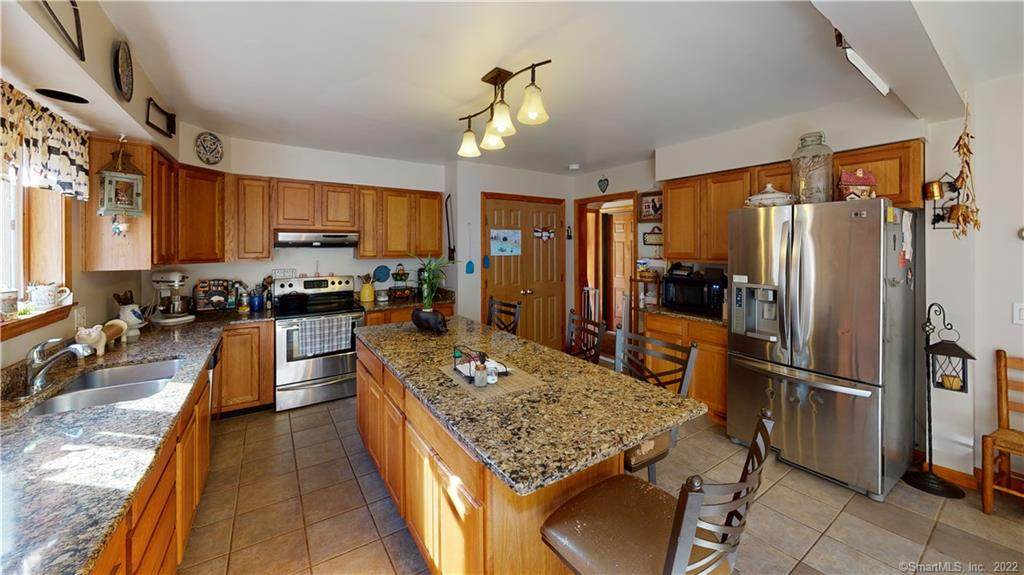 15 Wisniewski Road - Photo 1