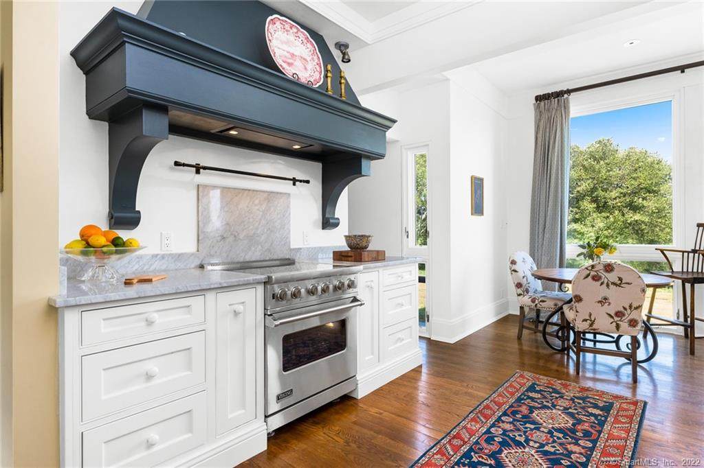 11 Lhirondelle Lane - Photo 1