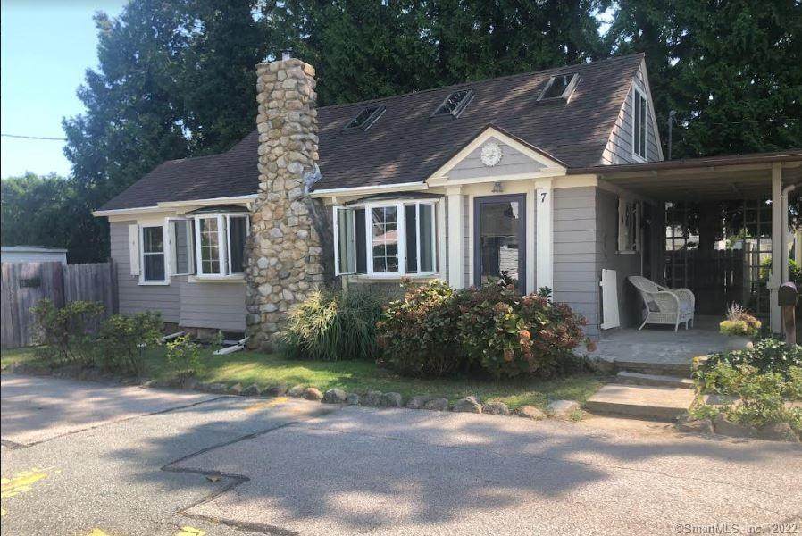 7 Maxson Place - Photo 1