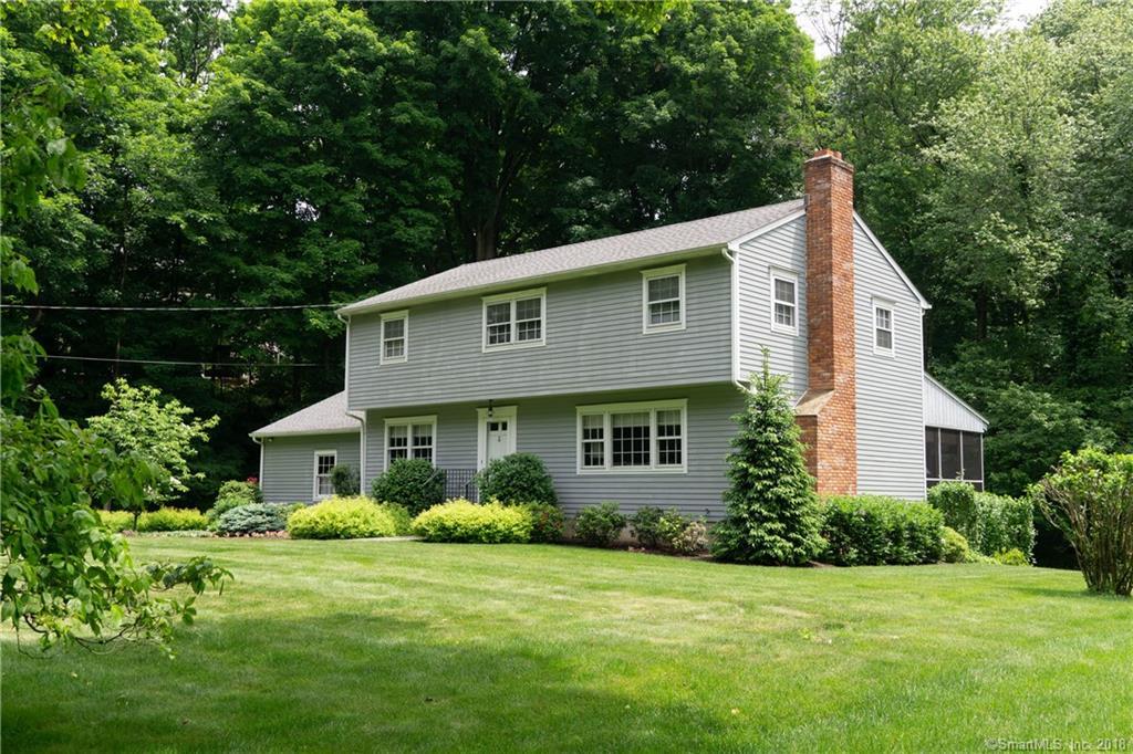 62 Evergreen Avenue - Photo 1