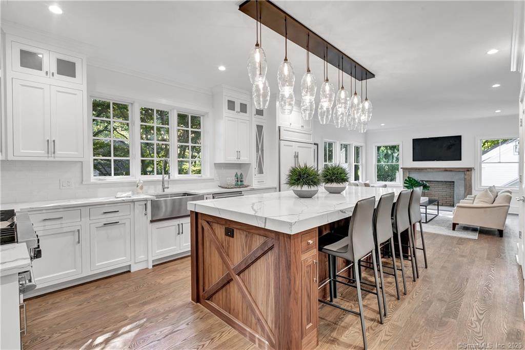 187 Kings Drive - Photo 1