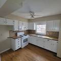 318 Lakeview Dr - Photo 8
