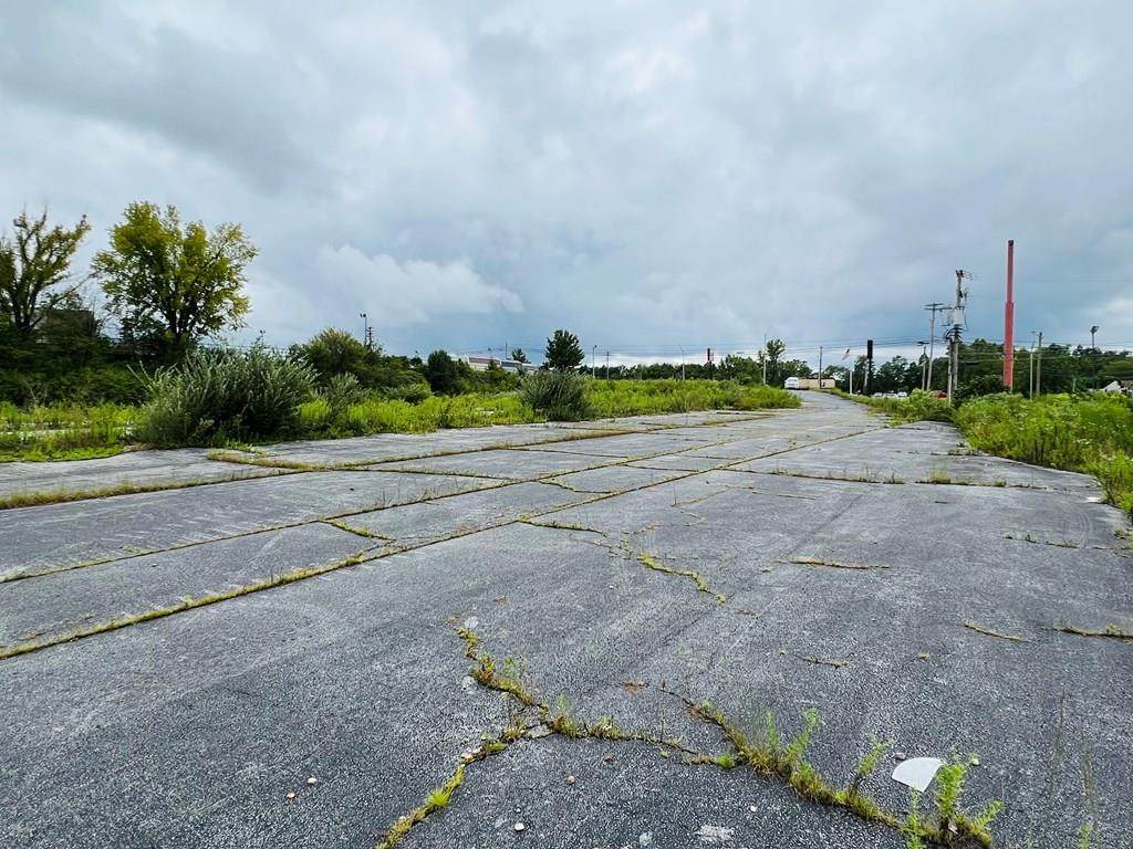 3380 N. Main St - Photo 1