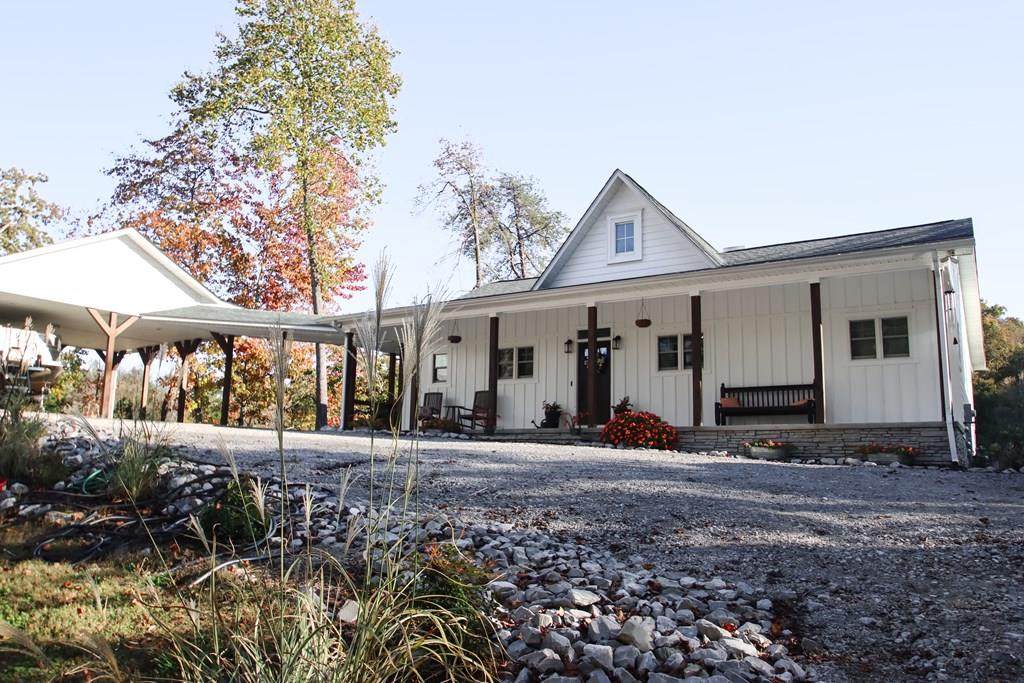 608 Lakeview Road - Photo 1