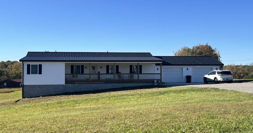 811 Fritzsche Loop - Photo 1