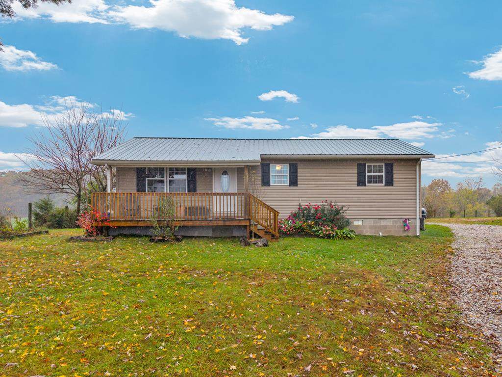 921 Barney Holt - Photo 1