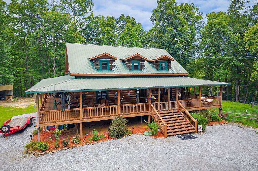 137 Allen Way - Photo 1