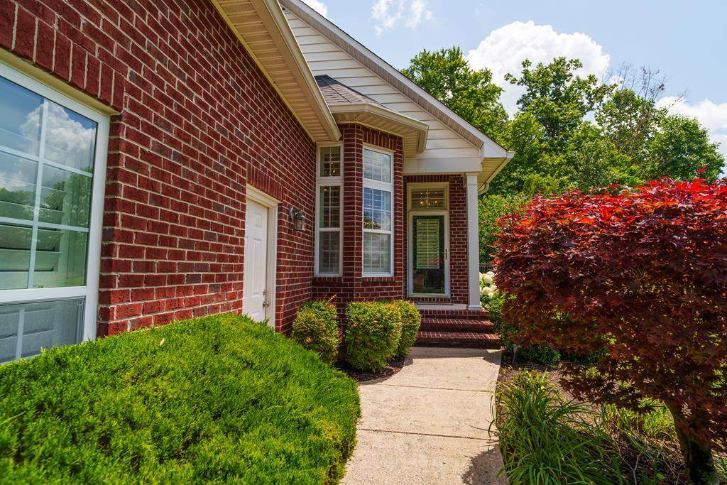 712 Maple Point Dr - Photo 1