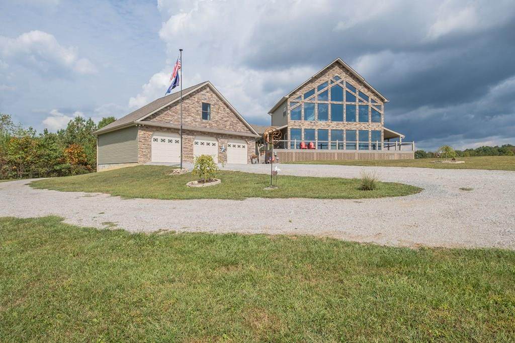 4700 Honey Creek Loop Rd - Photo 1