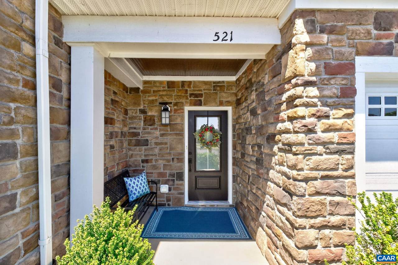 521 Crimson St - Photo 1