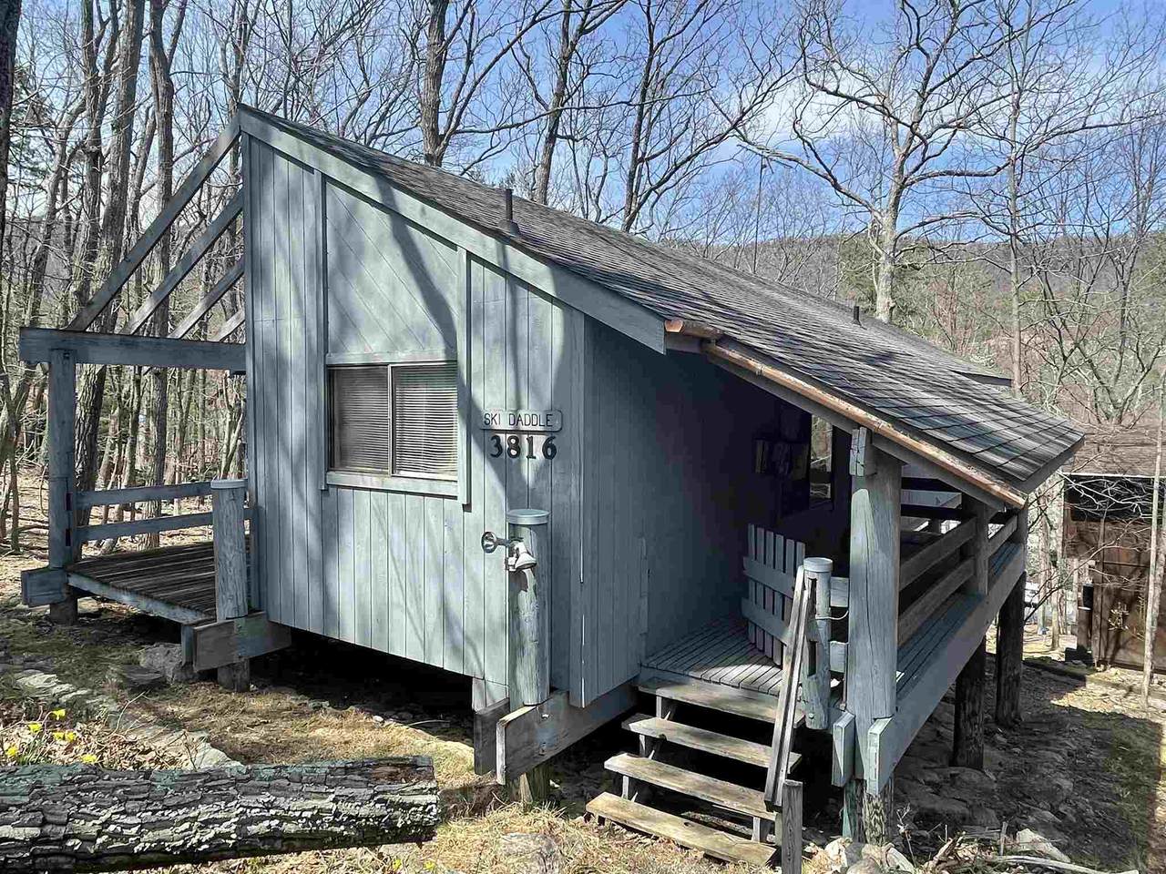 3816 Ericksen Cir - Photo 1