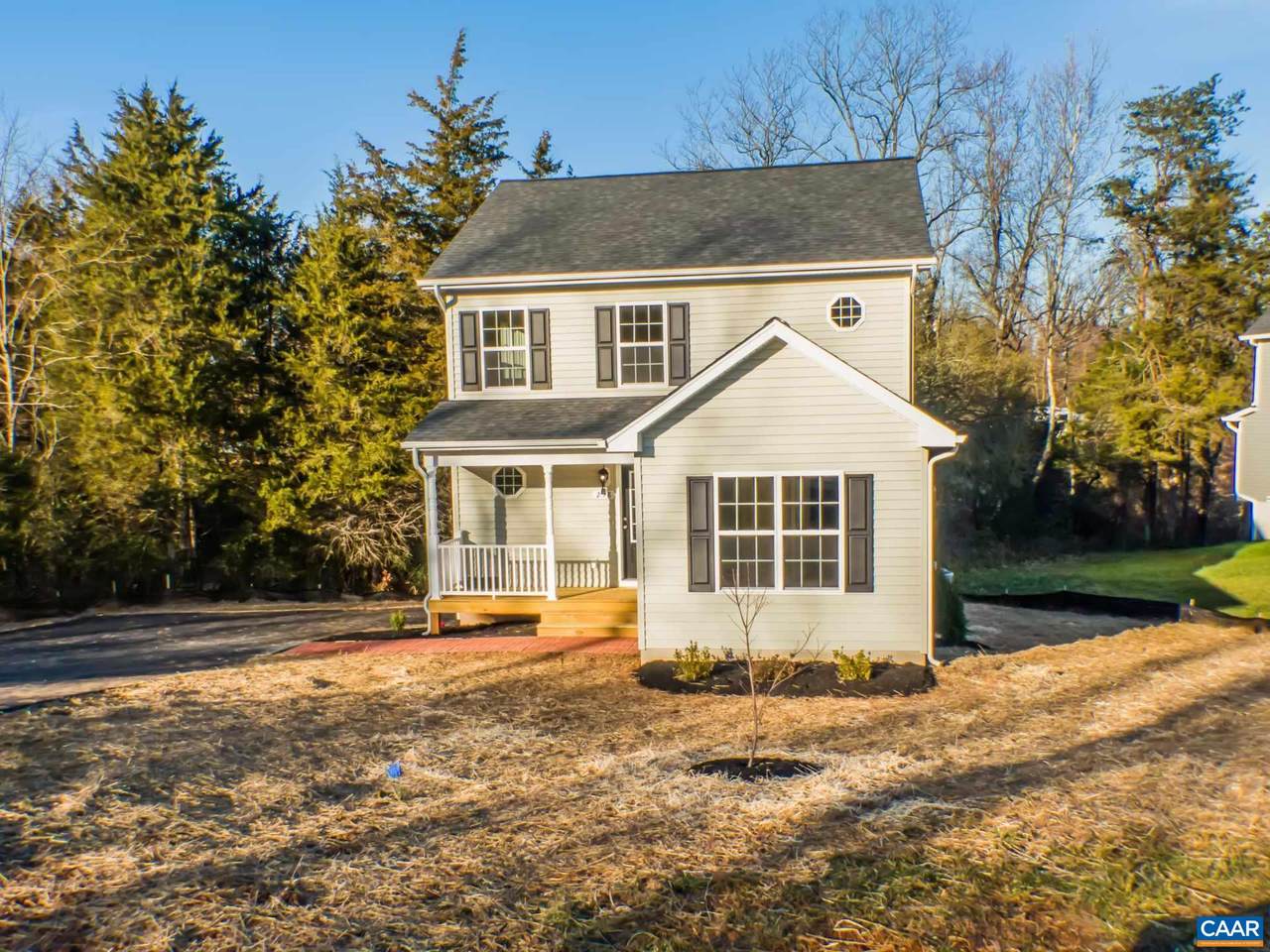 8 James Dr - Photo 1
