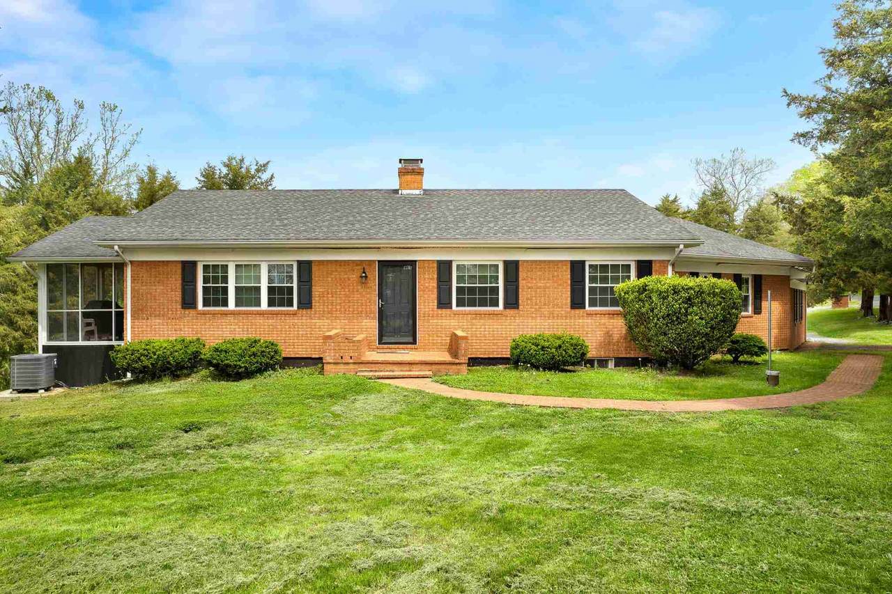 147 Sedwick Rd - Photo 1
