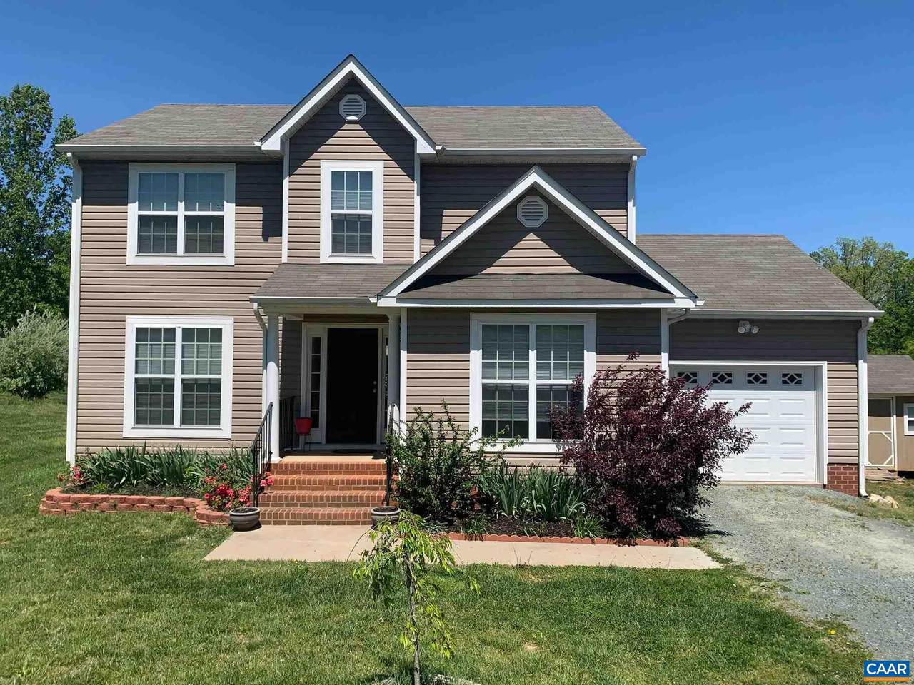 115 Carriage Hill Rd - Photo 1