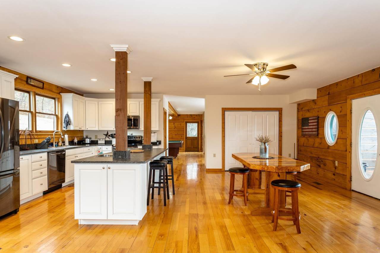 21322 Forsythia Ln - Photo 1