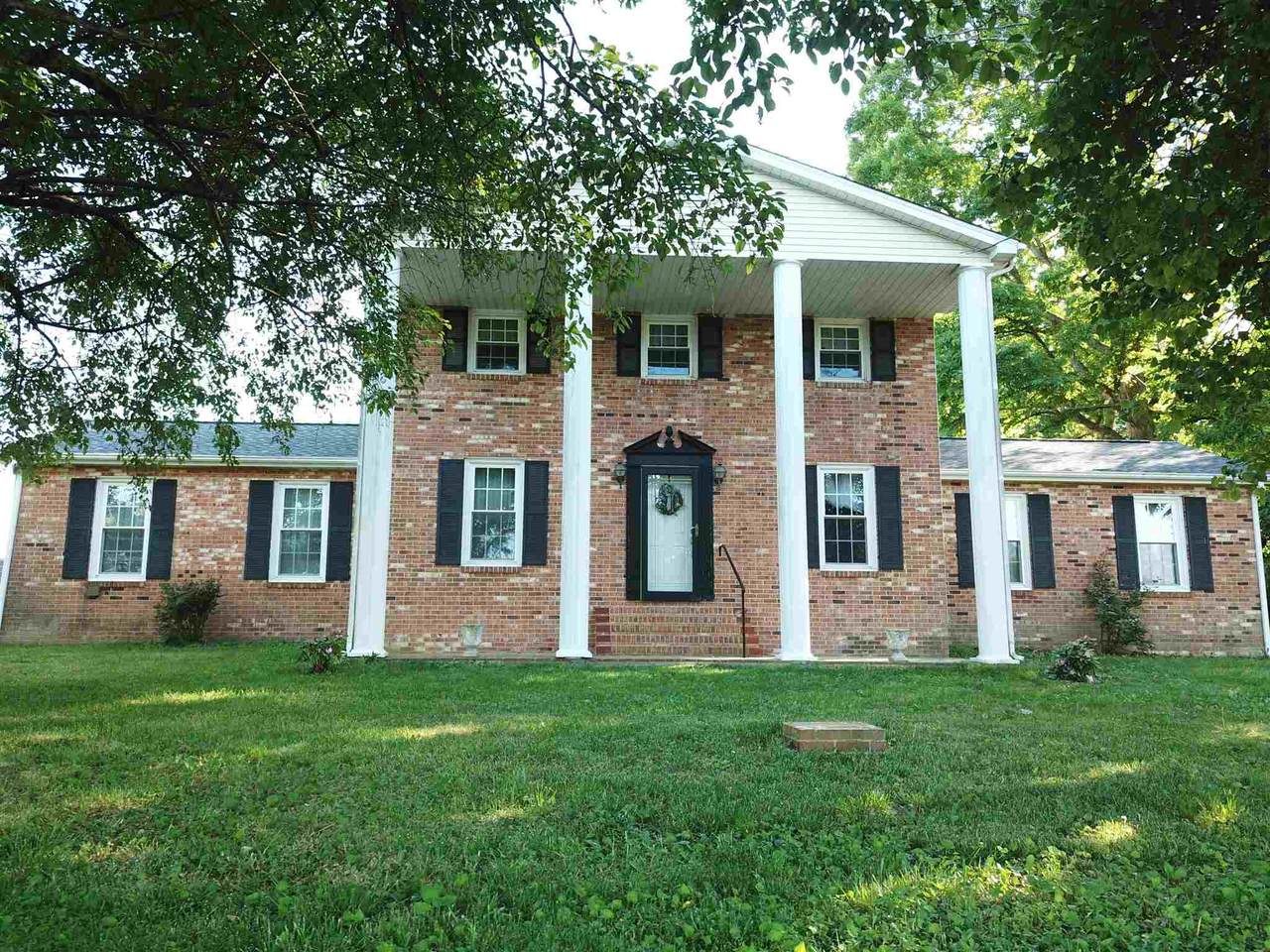 47 Stonewall Ln - Photo 1