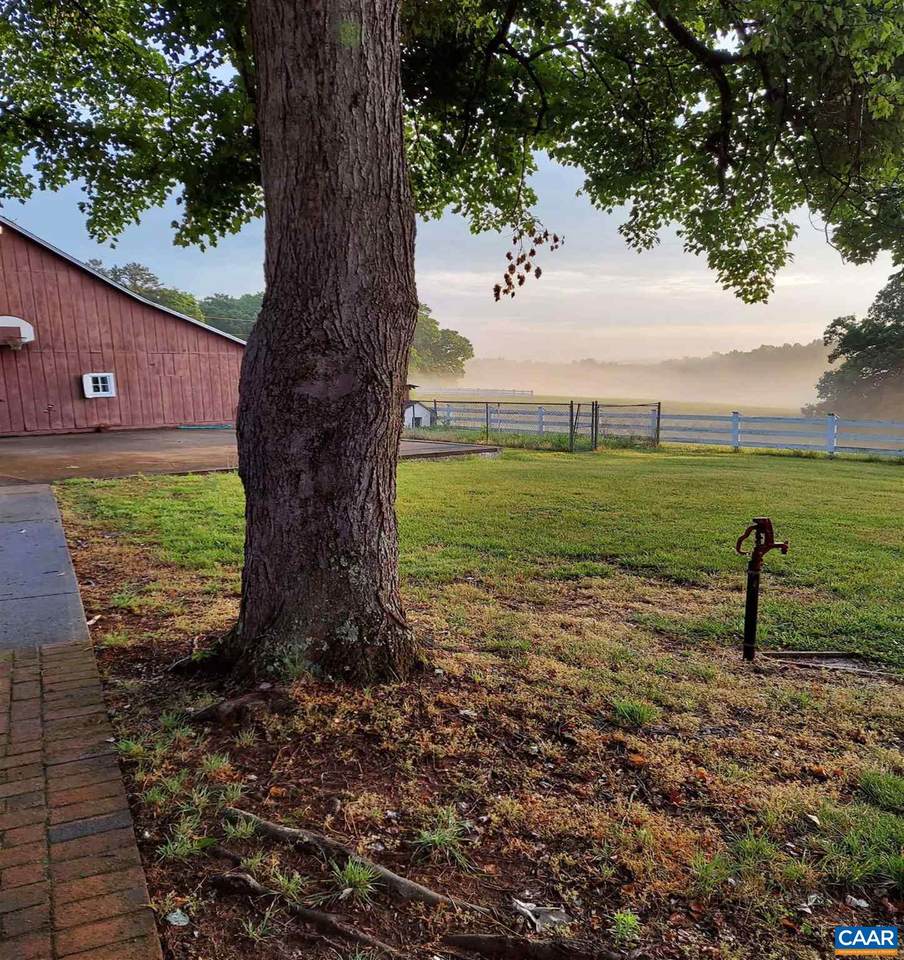 21 Timber Dr - Photo 1