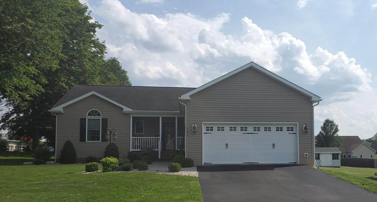 220 Morningside Dr - Photo 1